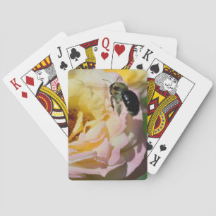 Bumble bei on roze Rose Natuur Pokerkaarten