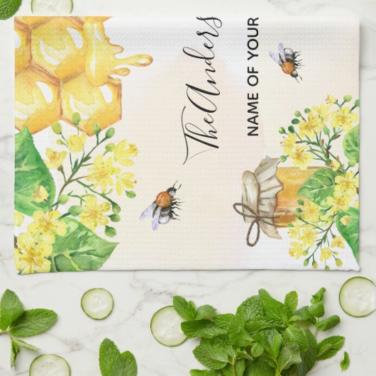 Bumble beien honey yellow florals family monogram theedoek (Gevouwen)