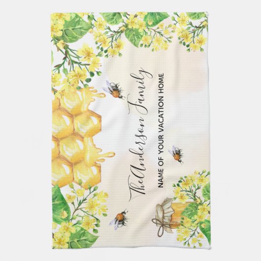 Bumble beien honey yellow florals family monogram theedoek (Verticaal)