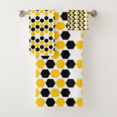 Bumble Black Yellow Geometric Hexagram Hex Patroon Bad Handdoek (Insitu)