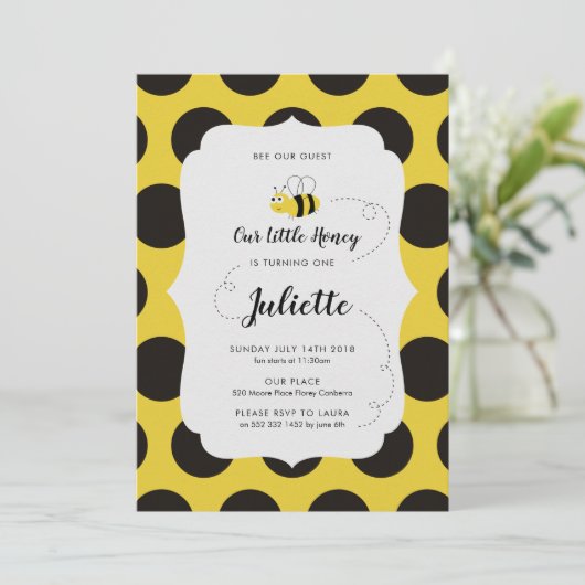 Bumblebee Birthday Party Invitation Kaart (Staand voorkant)