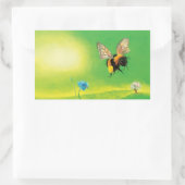 Bumblebee die over de weide vliegt rechthoekige sticker (Tas)