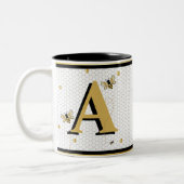 Bumblebee Honeycomb Monogrammed Tweekleurige Koffiemok (Links)