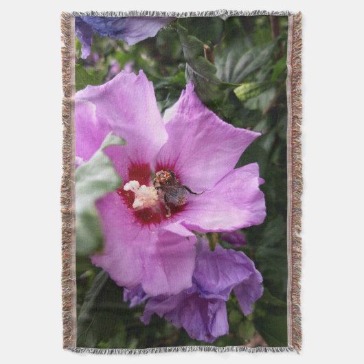 Bumblebee op Hibiscus Flower Deken (Voorkant Verticaal)