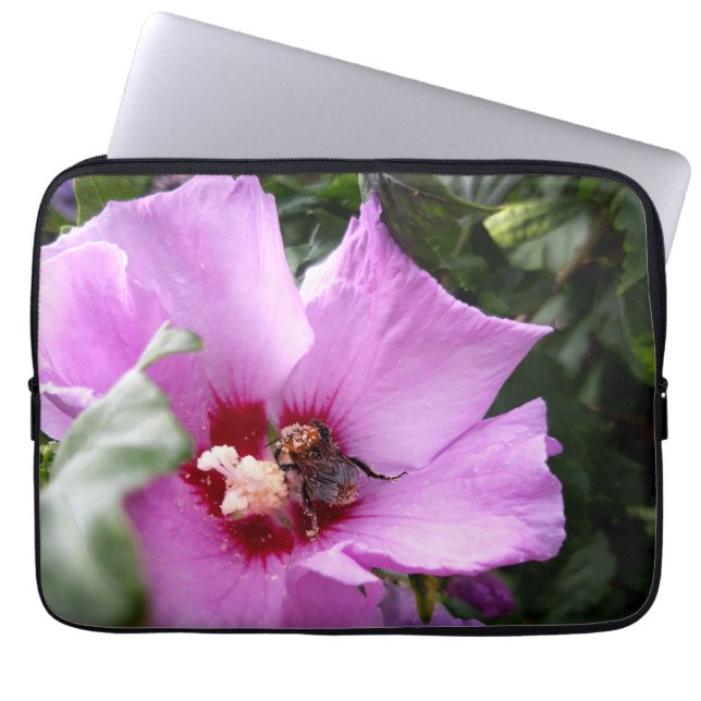 Bumblebee op Hibiscus Flower Laptop Sleeve (Voorkant)