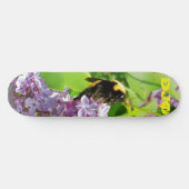 Bumblebee op Lila Struik met je initialen Persoonlijk Skateboard (Horizontaal)