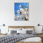 Bumblebee op wilde kersenbloei canvas afdruk (Insitu (Slaapkamer))