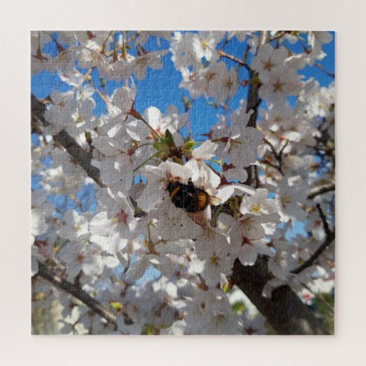 Bumblebee op wilde kersenbloei legpuzzel (Verticaal)