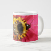 BumblebeenMok Grote Koffiekop (Voorkant rechts)