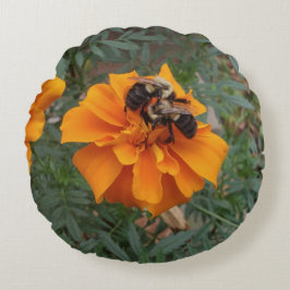 Bumblebees on Marigold Flower Rond Kussen
