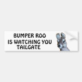 Bumper Roo kijkt naar je Tailgate Bumpersticker (Voorkant)