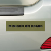 Bumpersticker met MINIGUN AAN BOORD (Op auto)