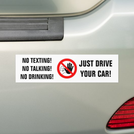 Bumpersticker "NO TEXTING, NO TALKING, NO DRINK" (Op auto)