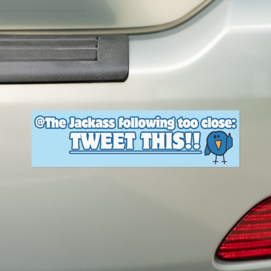 bumpersticker op de achterkant (Op auto)