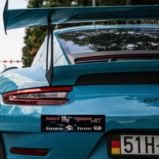 bumpersticker over gezin, vuurwapens, vrijheid en