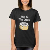 Bun in de Cartoon van de Oven Cinnamon Roll Funny T-shirt (Voorkant)