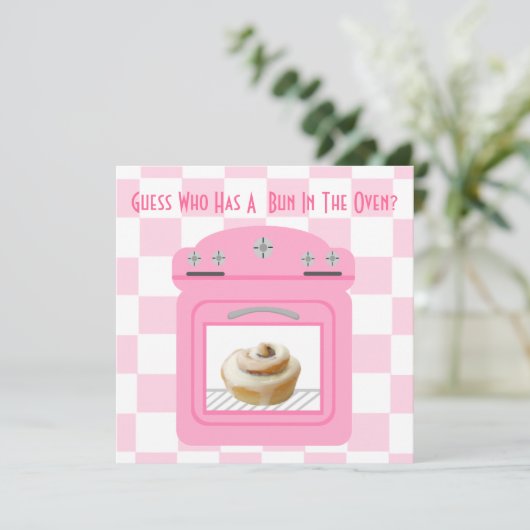 Bun in het roze Baby shower van de Oven Baby Girl Advieskaart (Staand voorkant)