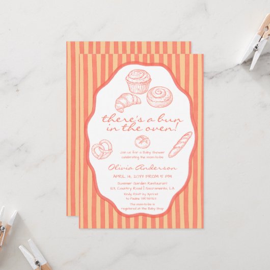 Bun in the oven pink pinstripes Baby Shower Kaart (Voorkant / Achterkant in situ)