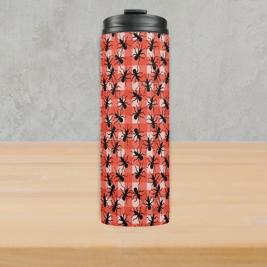 Bunch of crawling Black Ants Red White Tablecloth  Thermosbeker