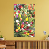 Bunken van kleurrijke tulpen canvas afdruk (Insitu (Woonkamer))
