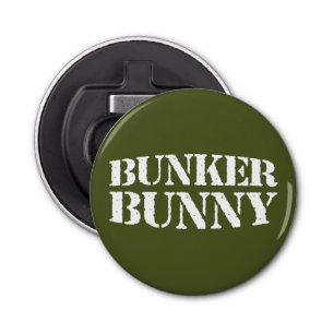 BUNKER BUNNY BUTTON FLESOPENER