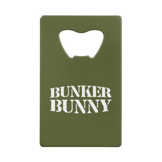 BUNKER BUNNY CREDITKAART FLESSENOPENER (Voorkant)