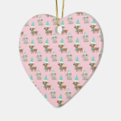 Bunnies en rendieren over Bleke roze vakantiekunst Keramisch Ornament (Links)