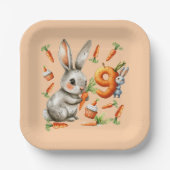 Bunnies en wortelen 9e verjaardagsfeest papieren bordje (Voorkant)