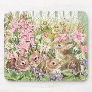 Bunnies in de bloemen muismat