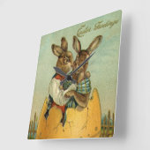 Bunnies in een gouden ei,  Victoriaans Pasen Vierkante Klok (Hoek)