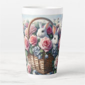 Bunnies Nestled Among Cottage Roses Latte Mok (Voorkant)