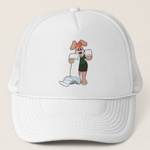 Bunny als secretaris met papier trucker pet