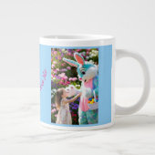 Bunny and Child Photos Oval Frame Blue Easter Grote Koffiekop (Rechts)