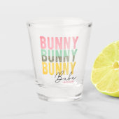 Bunny Babe Cute Modern Girly Easter, speciaal gepe Shot Glas (Voorkant)