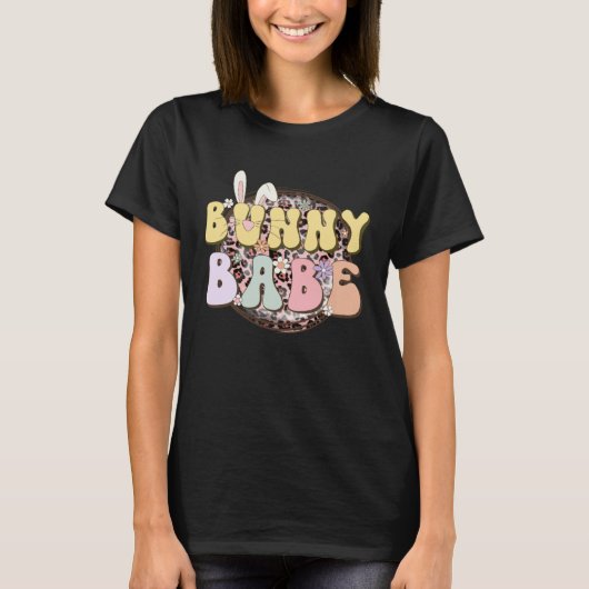 Bunny Babe Rabbit Ear Buffalo Plaid Retro Groovy E T-shirt (Voorkant)