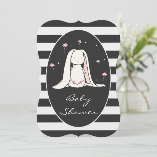 Bunny Baby shower roze bloemen zwarte witte strepe Kaart (Staand voorkant)