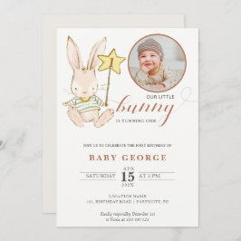 Bunny baby verjaardagsfotouitnodiging kaart