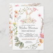 Bunny Birthday Invitation, een bunny is er een Kaart (Voorkant / Achterkant)