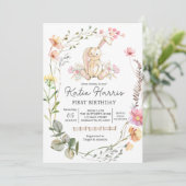 Bunny Birthday Invitation, een of ander konijn is Kaart (Staand voorkant)