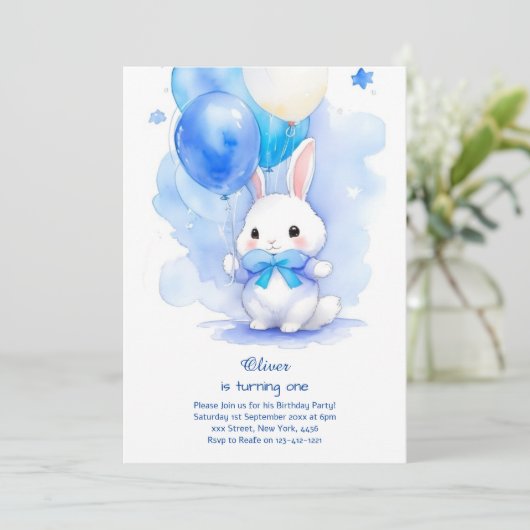 Bunny Boy Eerste Verjaardag Uitnodiging (Staand voorkant)