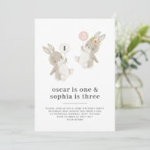 Bunny Boy Girl Joint Birthday Invitation Kaart (Staand voorkant)