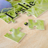 Bunny & chick staat op een mand met paaseieren. legpuzzel (Zijkant)