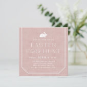  bunny Easter Egg Hunt Invitation - Roze Kaart (Staand voorkant)