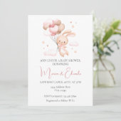 Bunny en Balloons Girl Baby shower Invitation Kaart (Staand voorkant)