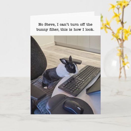 Bunny Filter Humor Birthday Kaart (Gele Bloem)