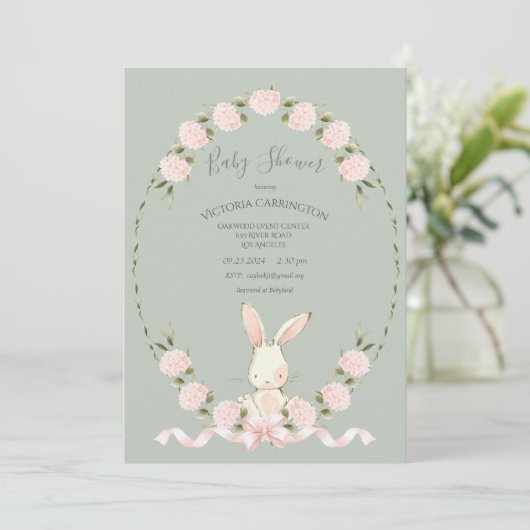 Bunny Floral Hydrangeas Sage Girl Baby Shower Kaart (Staand voorkant)
