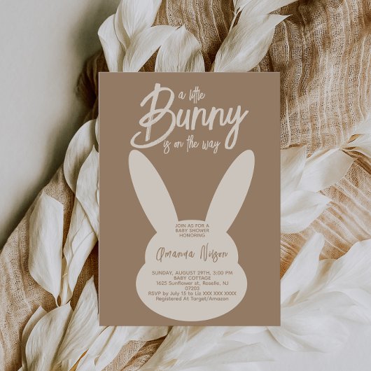 Bunny Gender Neutral Modern Script Baby shower Kaart