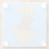 Bunny Hatching uit Onderzetter van eiervreemd glas (Achterkant)