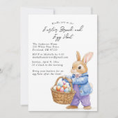 Bunny Holding Eggs in Basket Brunch en eierjacht Kaart (Voorkant)