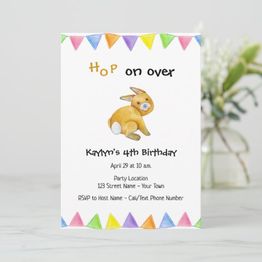 Bunny Hop Birthday Uitnodiging (Staand voorkant)